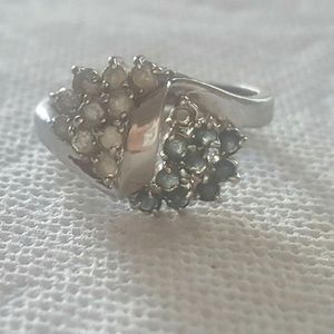 natural white and blue sapphire ring